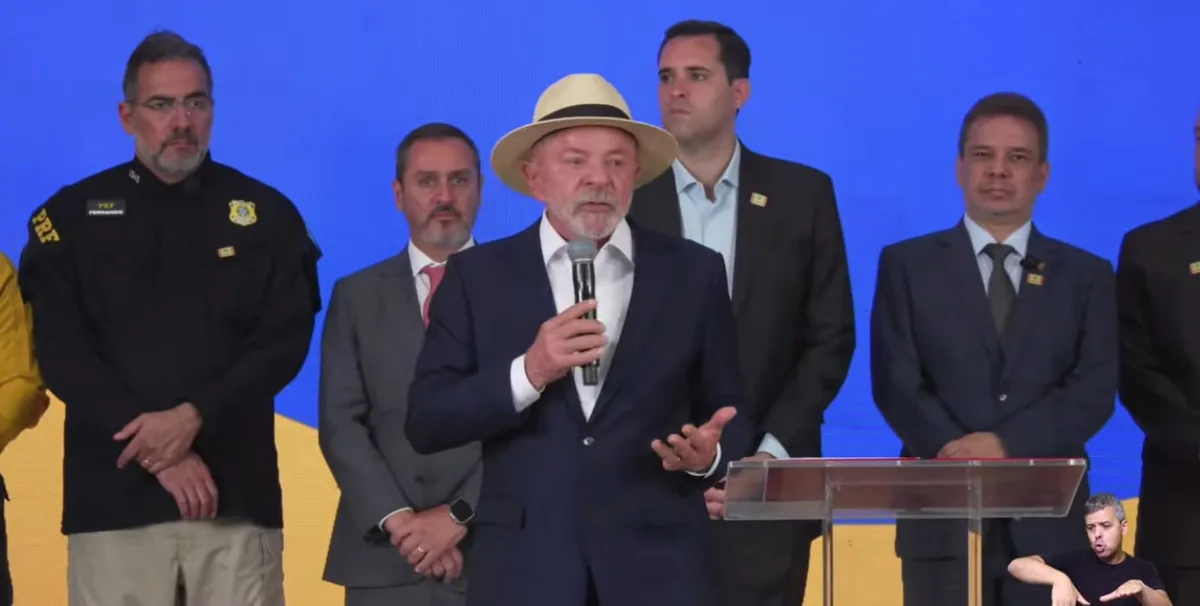 Lula diz não aceitar classificação de facções como terroristas: 'Terrorismo foi o 8 de Janeiro'