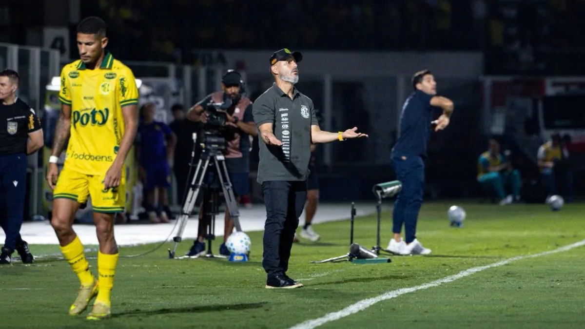 Guanaes vê Mirassol superior ao Palmeiras e evita falar de arbitragem: “Só lamento”
