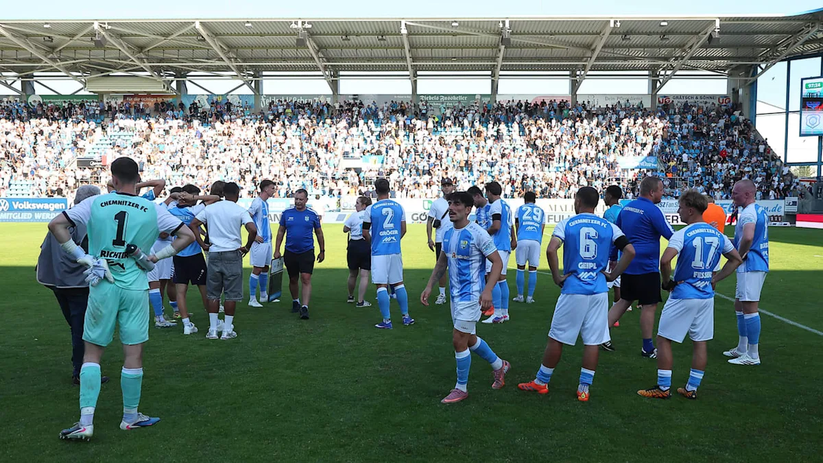 Beim Derby gegen Aue reanimiert - Chemnitz-Fan im Krankenhaus gestorben