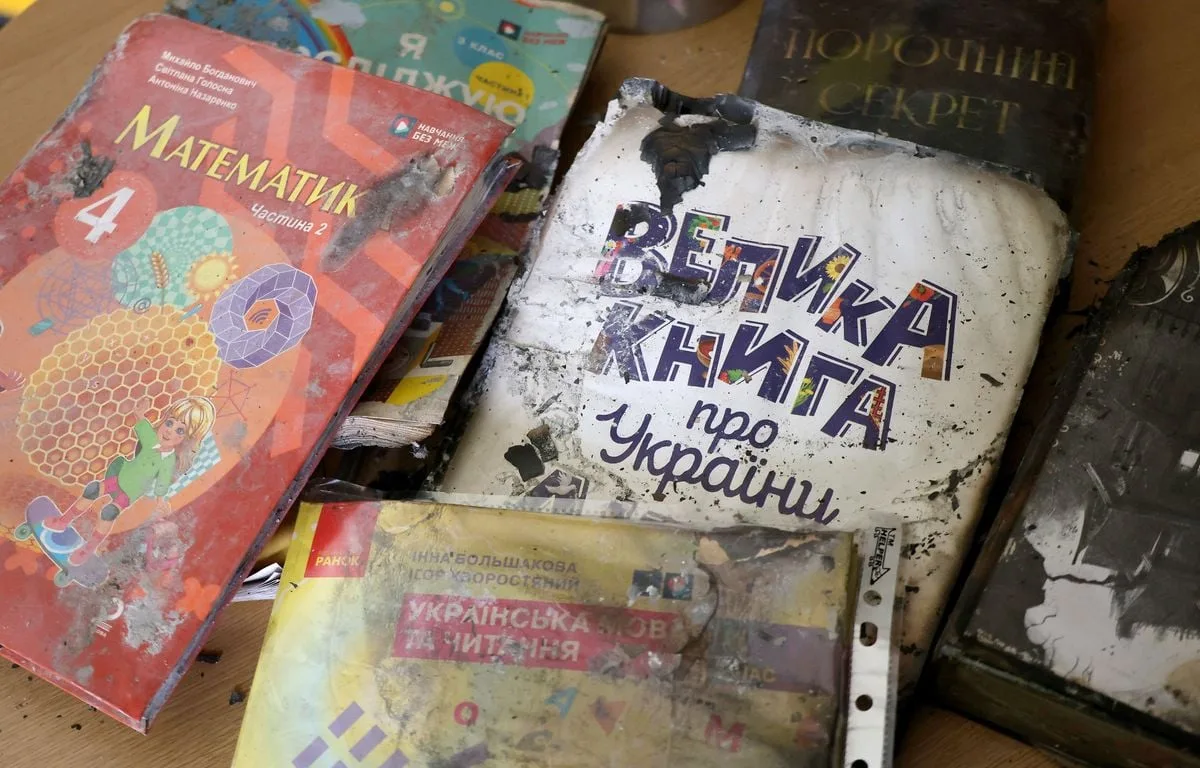 Rentrée scolaire 2026 : Des manuels en cendres au « lavage de cerveau », la Russie cible les écoliers ukrainiens