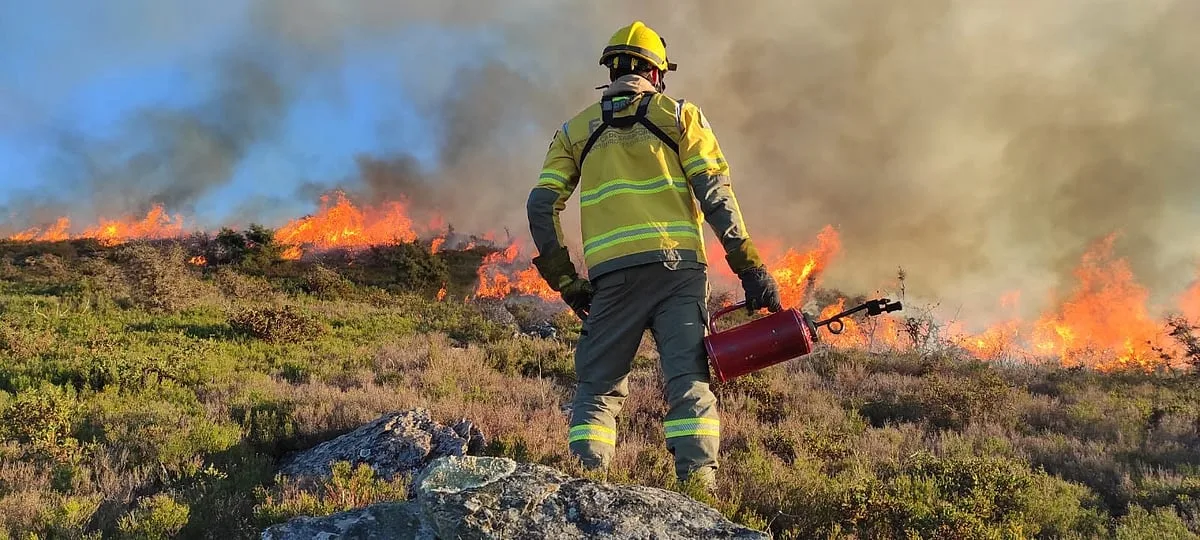 Bombeiro ficou ferido em combate à incêndio na Trofa