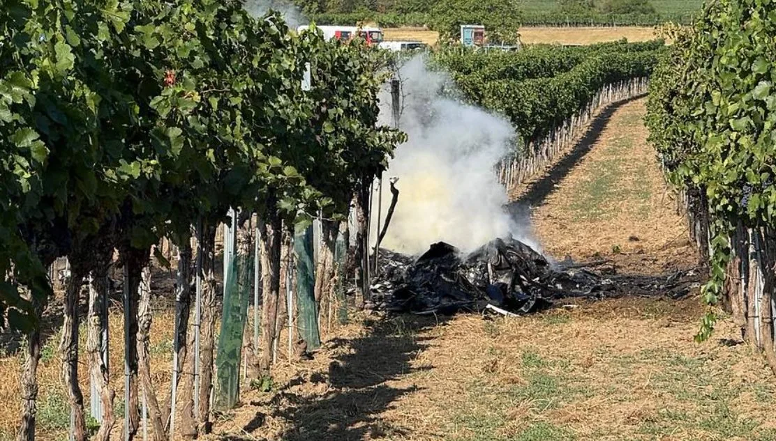 Dos aeroplanos ultraligeros colisionaron en el aire cerca de un aeródromo en Suiza