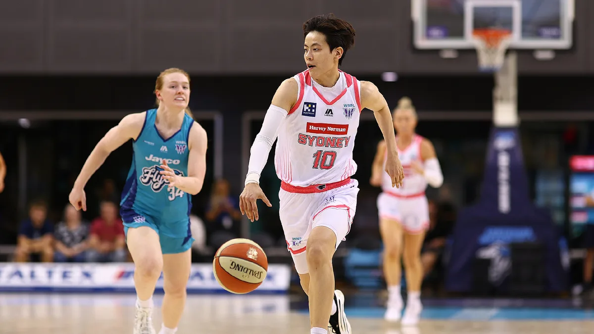 Yang Shuyu, Wang Siyu score 11 points each on WNBL debuts in Australia