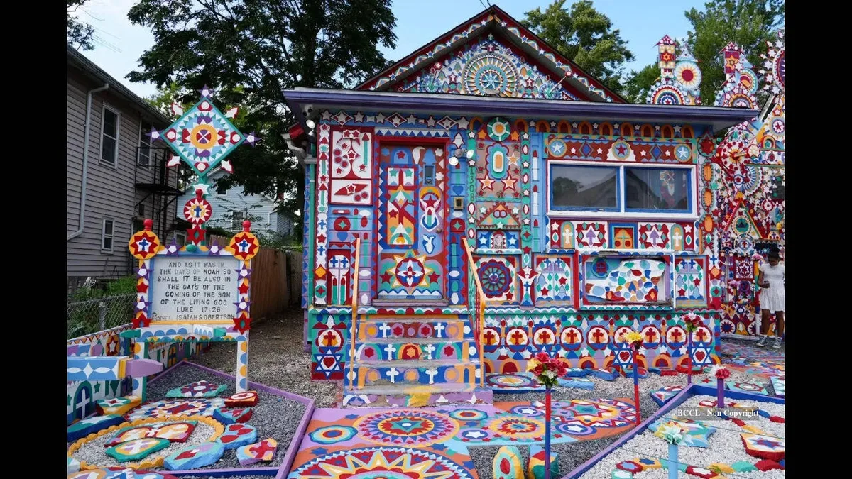 Carpenter turned his Niagara Falls home into a colourful religious art landmark