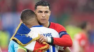 Mbappé se ríe de Cristiano Ronaldo: “Francia no me dejaría jugar hasta los 41”