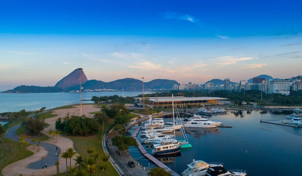 Em clima de festival, fisweek leva inovação em saúde para a AXIA Marina da Glória