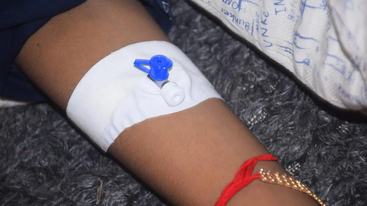 Licences of three Mumbai blood banks suspended for offering gifts