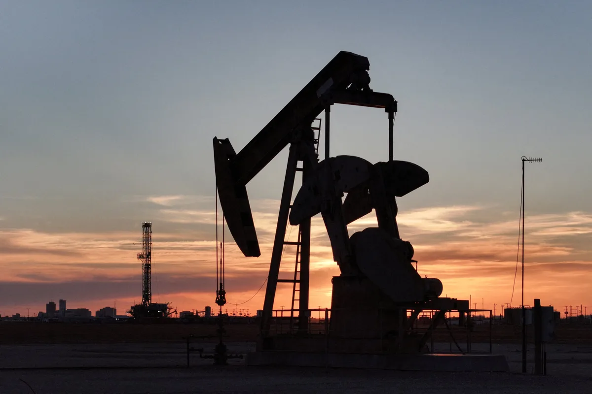 Oil prices fall $2 on Iran-Oman talks to reopen Strait of Hormuz