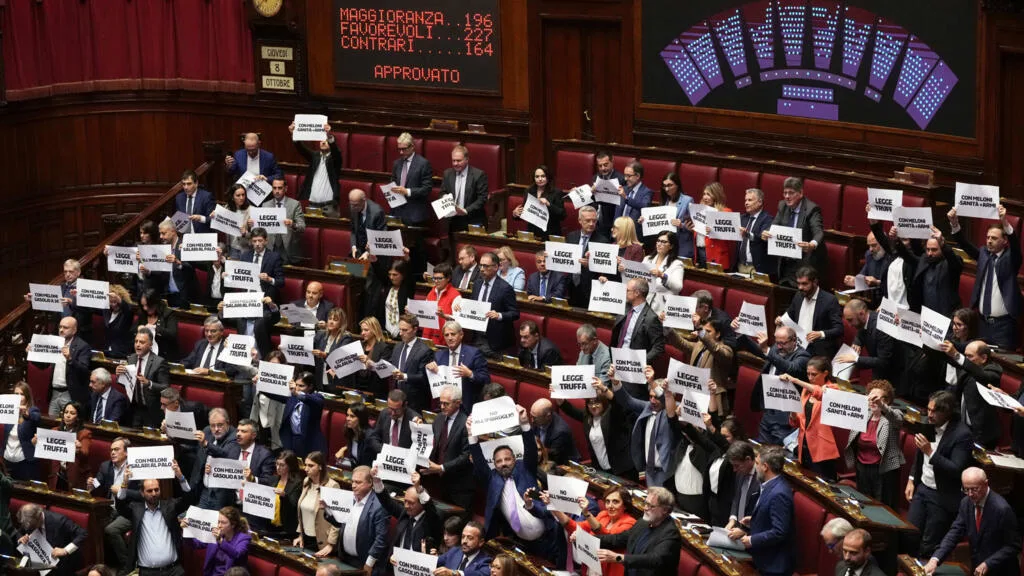 Nova lei eleitoral é aprovada na Itália e reacende disputa entre governo e oposição