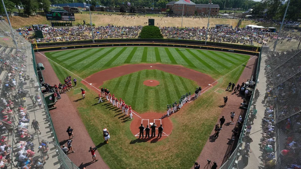 Canada wins thriller over Panama to move on at Little League World Series