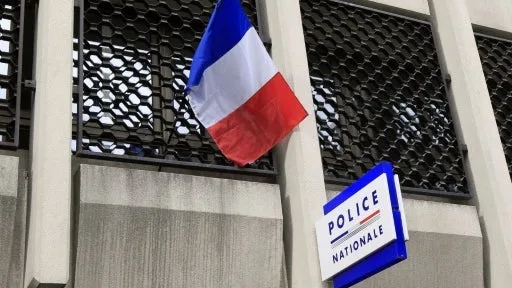 Une septuagénaire tuée chez elle à Lille, son mari grièvement blessé: leur fils en garde à vue pour "homicide et tentative d'homicide"