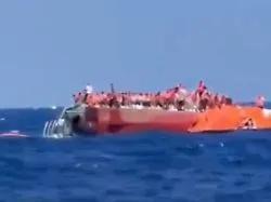 Bei stürmischer See: Fähre mit mehr als 250 Passagieren kentert vor Zypern - mehrere Tote