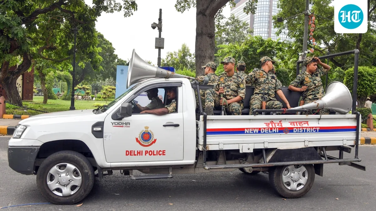 Detentions continue in Delhi despite Supreme Court order, 100 held from Connaught Place