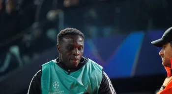 Bruma deixa Benfica e assina com gregos do Aris Salónica