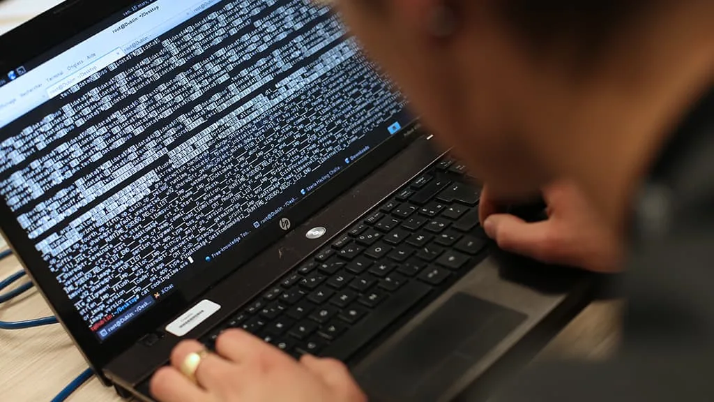 "Leur service était mal sécurisé, c'est tout": les hackers ZeroBytes justifient leurs cyberattaques contre le fisc et l'Éducation nationale