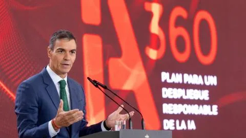 Sánchez lanza un plan de IA para frenar a los tecnoligarcas: "Nadie está por encima del interés público"