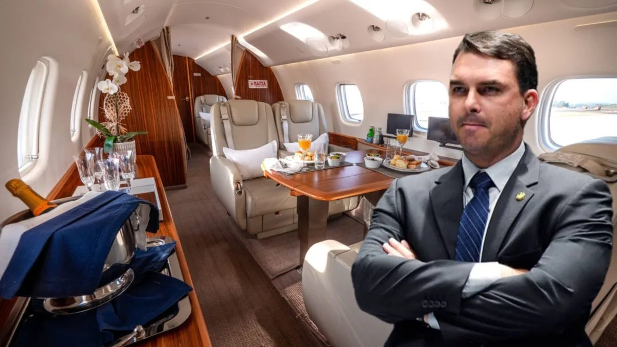 Flávio Bolsonaro usou mesmo jato ligado a Vorcaro que transportou Alexandre de Moraes, diz revista
