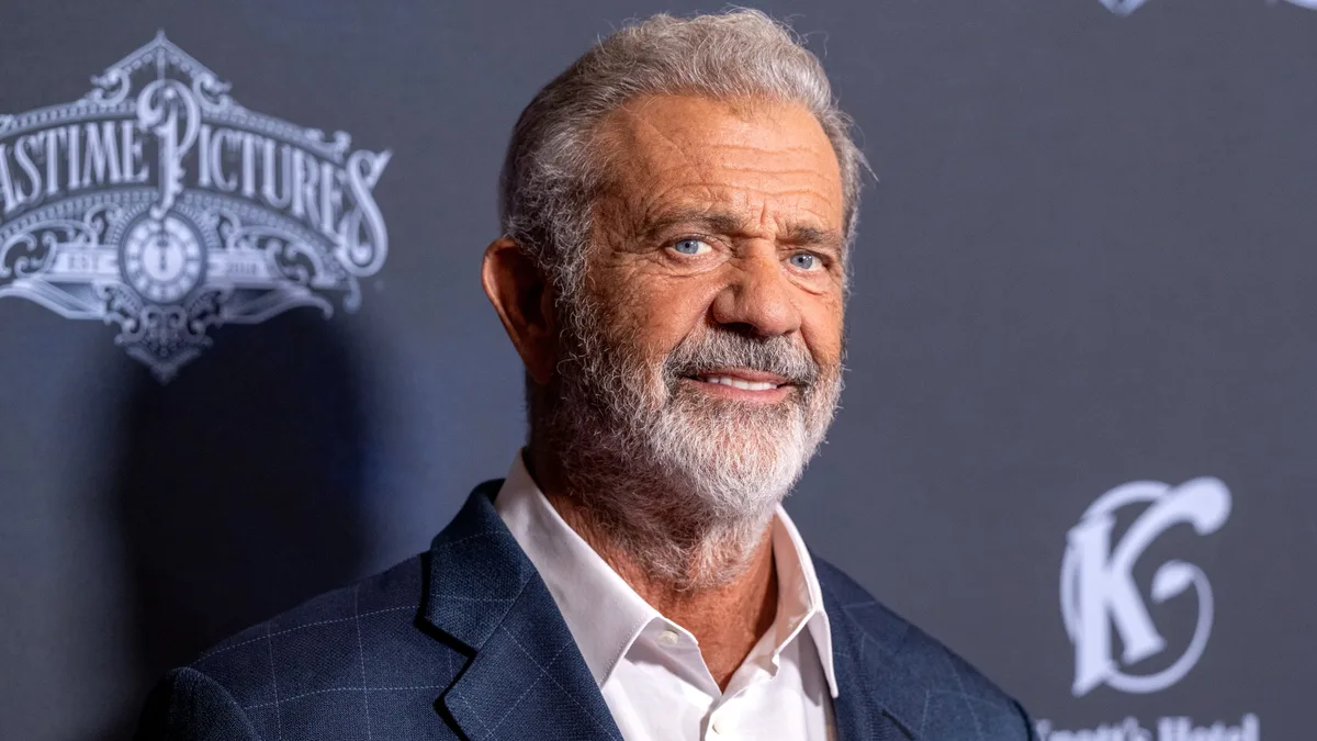 Mel Gibson Slammed for Mocking ASL Interpreter Behind Her Back