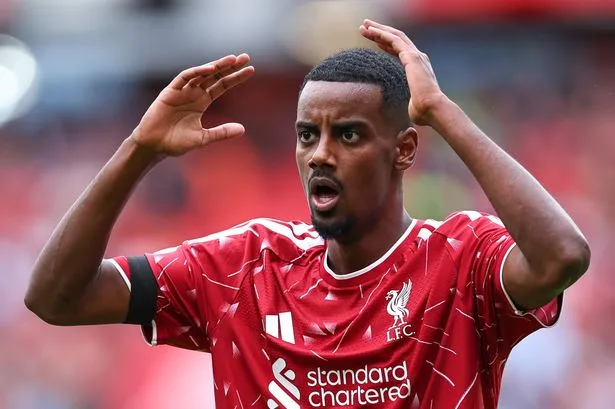 Liverpool ‘don’t trust’ Alexander Isak as striker makes feelings clear on Andoni Iraola