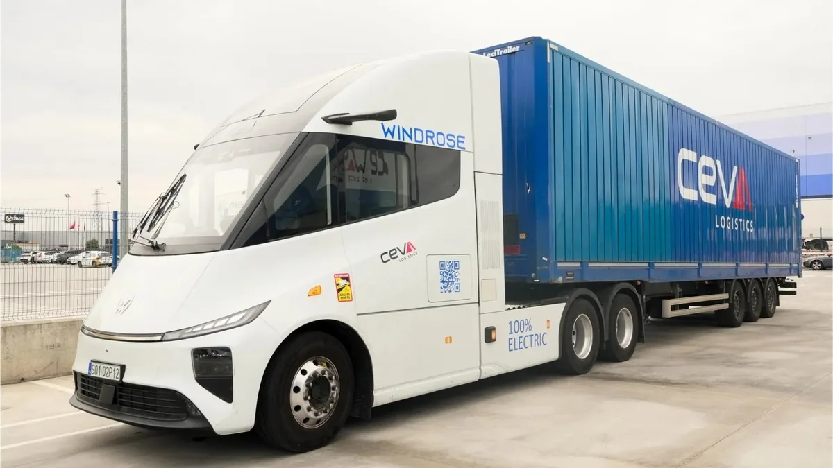 Jusqu'à 100.000 euros moins chers: après les voitures, ce sont les constructeurs de poids lourds européens qui risquent d'être submergées par les chinois et les américains
