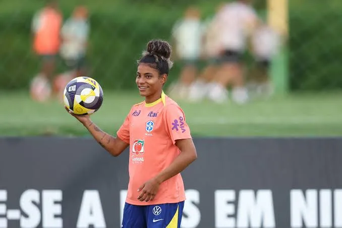 Do interior à Seleção Brasileira: conheça a história de Raíssa Bahia