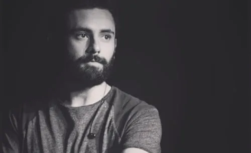Camilo Séptimo despide a "Honas" Meléndez con un emotivo mensaje: "celebramos tu vida, tu música y tu luz"