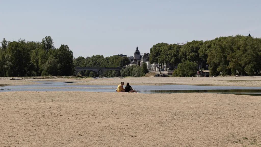 "Il n'y a plus de zones refuges" : à quoi pourrait ressembler un été en France en 2050 ?