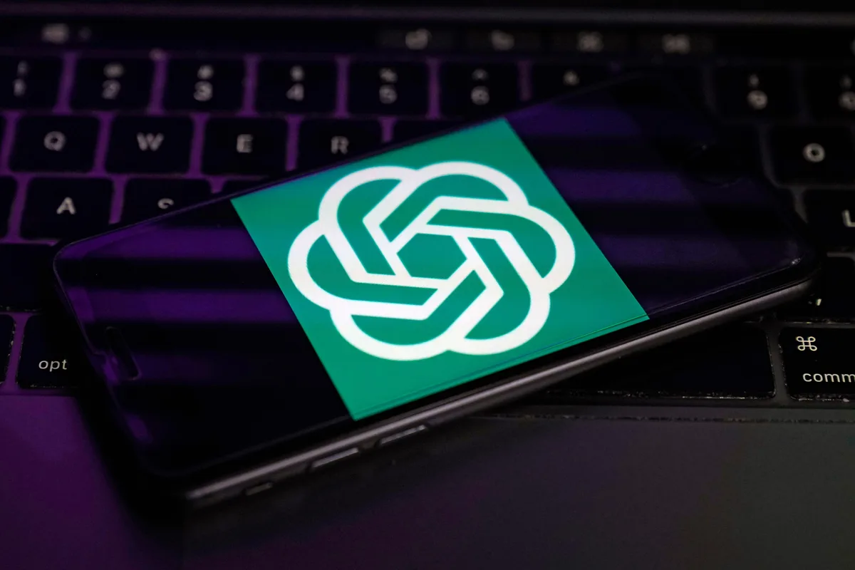 OpenAI alertó al FBI por un hombre de Florida que usó ChatGPT para planear un asesinato: lo arrestaron