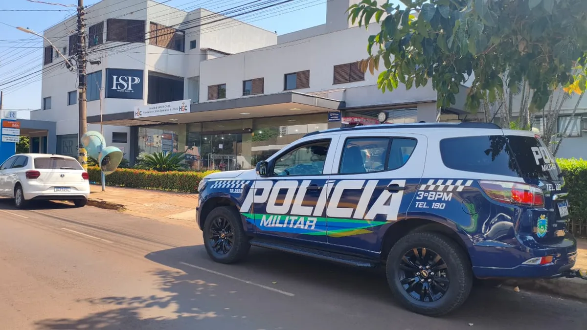 Polícia é chamada para despejar arrendatários de hospital particular
