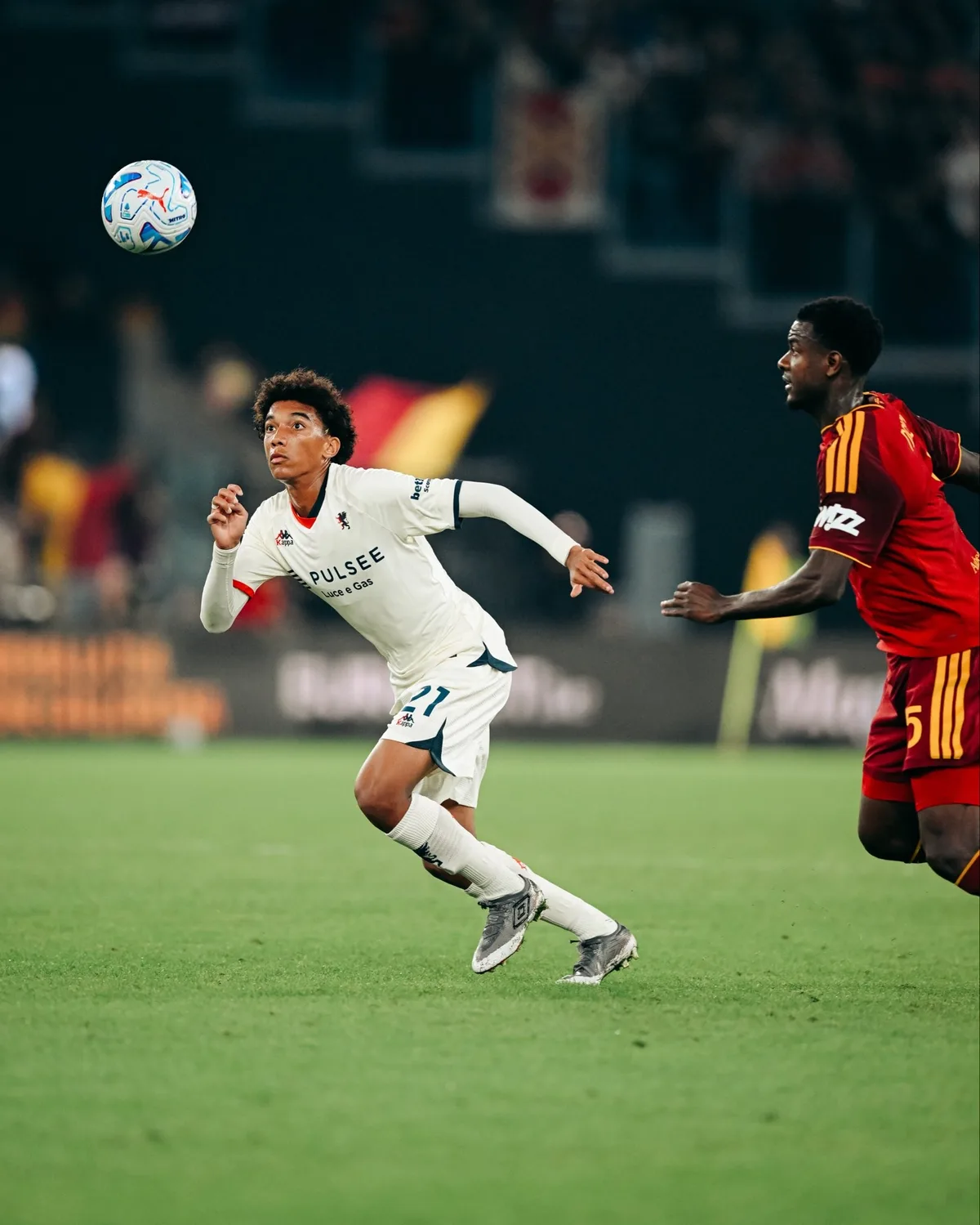 Técnico Daniele de Rossi elogia Robinho Jr após estreia no Genoa: "Faz coisas úteis e inteligentes"