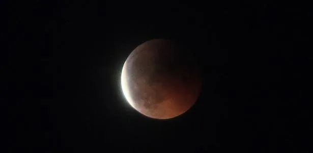 Eclipse 2026: veja onde assistir e horário do fenômeno lunar desta quinta