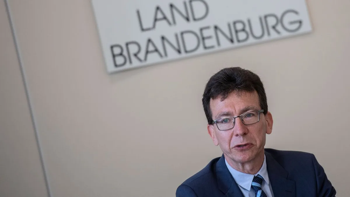 Spardruck in Brandenburg: Seniorenbeauftragter kümmert sich künftig auch um Behinderte