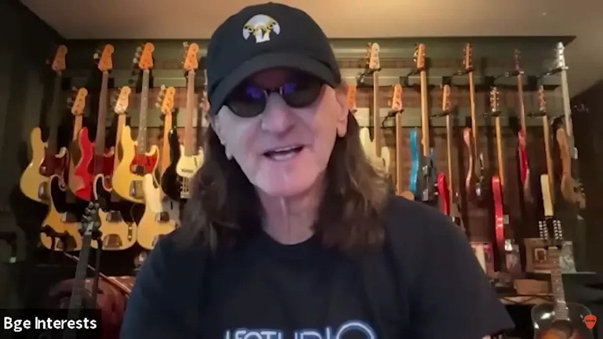 Por que o Rush não quer compor músicas inéditas durante sua reunião?