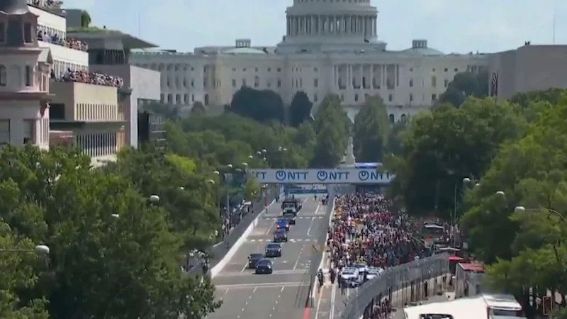 Trump hosts Freedom 250 Grand Prix