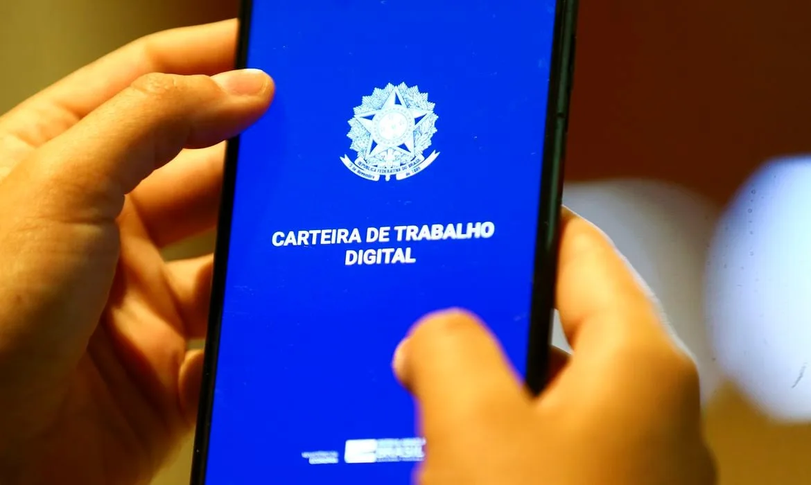 Fim da escala 6×1: Fiesp critica mudança e classifica proposta como ‘PEC Boca de Urna’