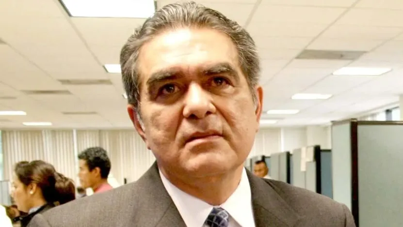 Envían a juicio a un exministro de Obras Públicas por presunto acto de peculado en El Salvador