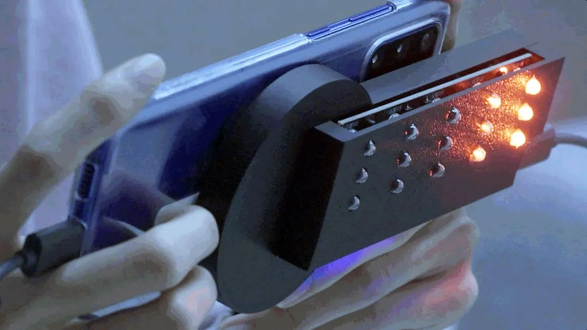 This phone accessory spots hidden cameras in 5 seconds — SweepLED prototype uses LED reflections and could cost only $7