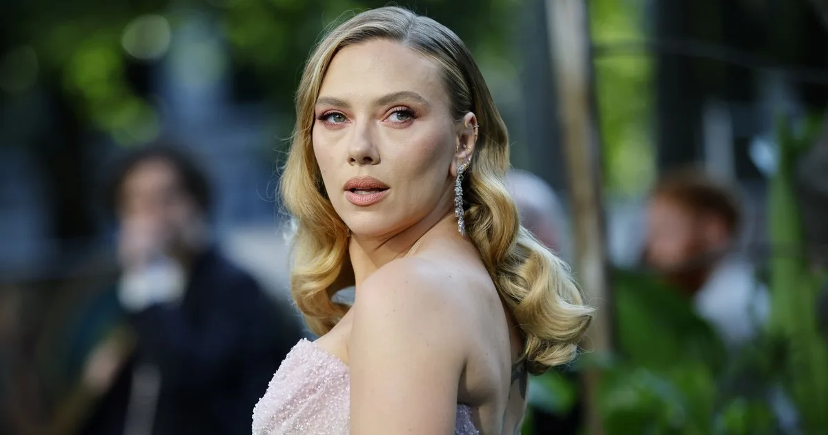 Scarlett Johansson, actriz de Hollywood de 41 años: “Mi fatiga muscular y mental me impidió alcanzar metas, y pilates realmente me ayudó a sentirme mejor”