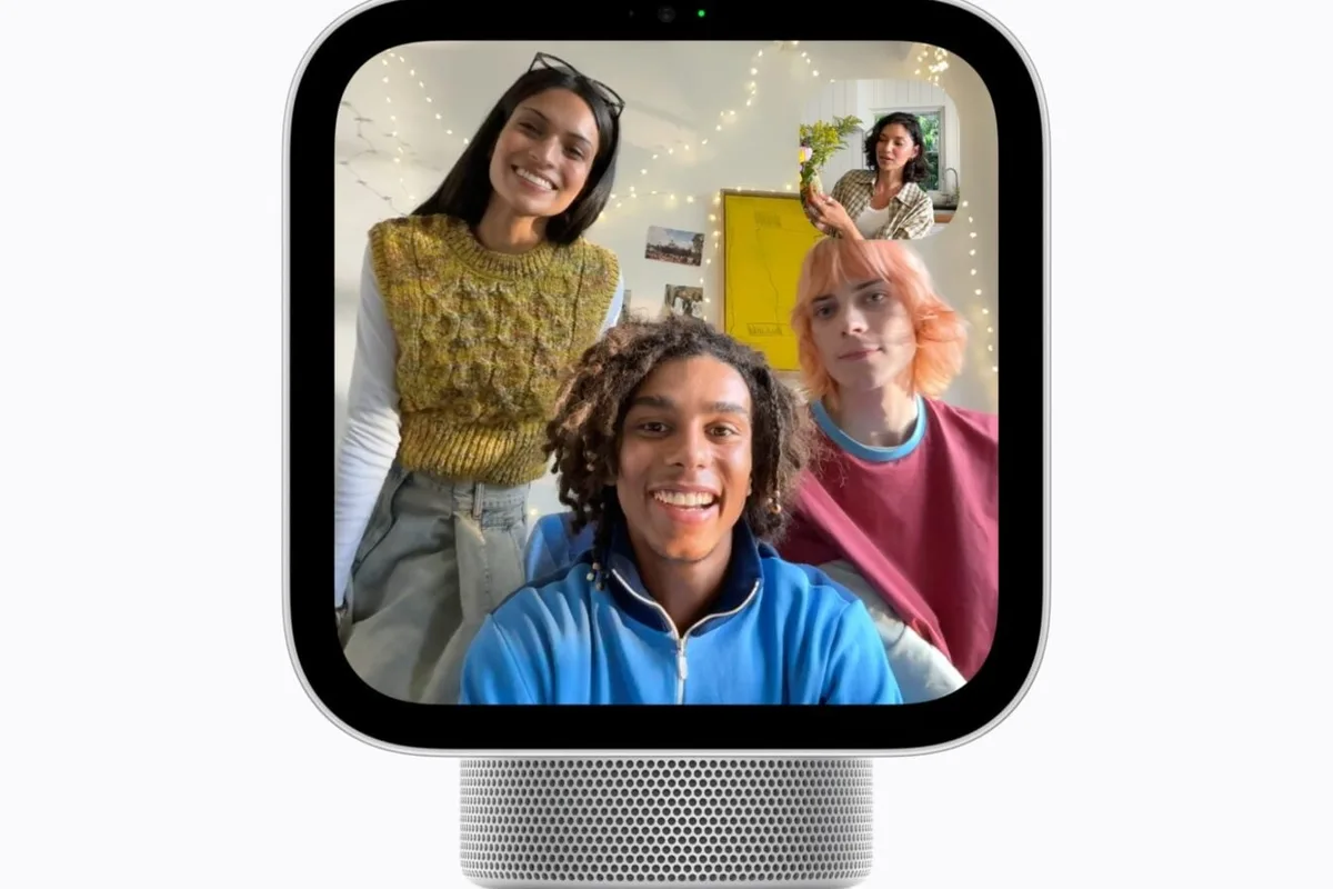 Bras robot et écran géant : Apple préparerait un nouveau HomeView qui vous suit du regard