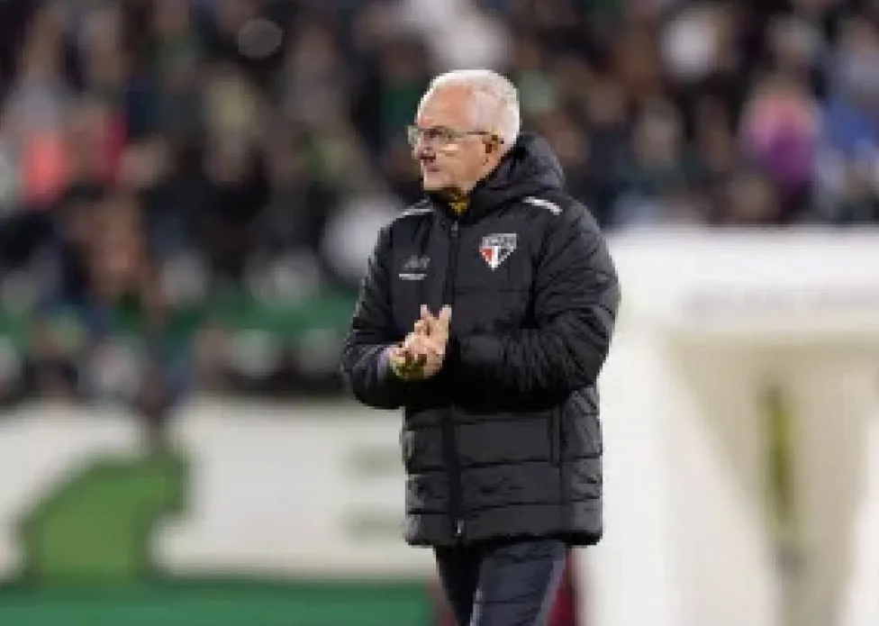 ‘Inadmissível’ e ‘vergonhoso’: Dorival desabafa após derrota do São Paulo