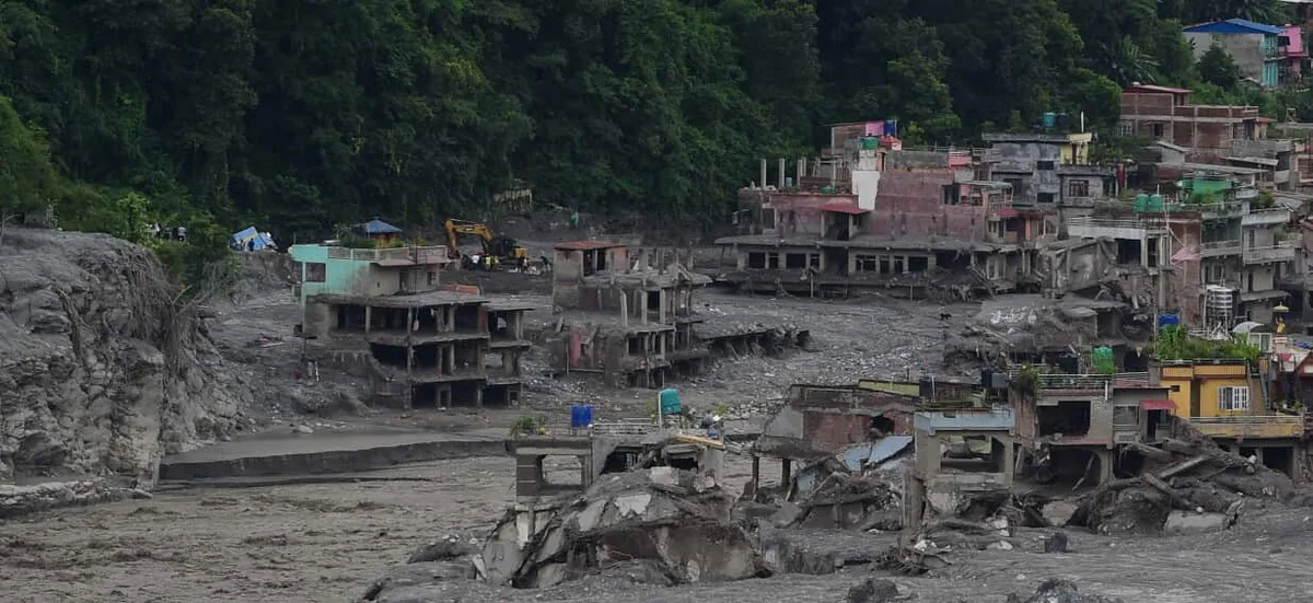 Number of missing Australians in Nepal rises, as China links disaster to climate change