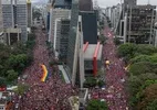 Jovens comandam ato pró-Lula em SP e ocupam sete quarteirões na Paulista