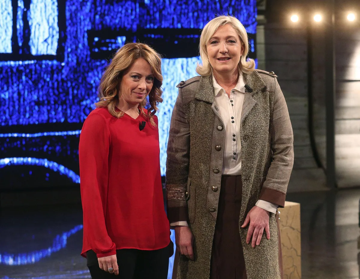 Non, Marine Le Pen n'est pas Giorgia Meloni : il suffit de regarder leurs programmes économiques