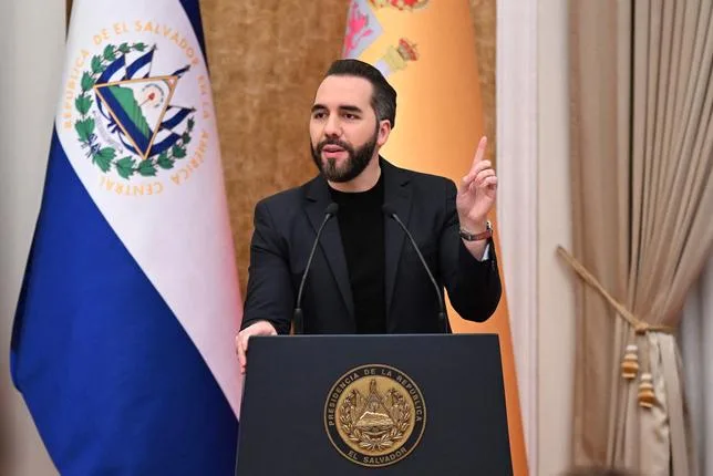 Au Salvador, Bukele envisage la libération conditionnelle de dizaines de milliers de détenus