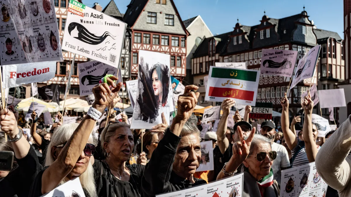 Iran-Proteste: Was bleibt, wenn die Könige fallen