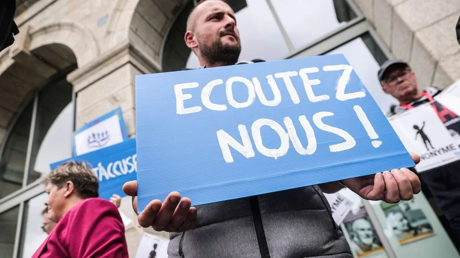 Affaire Le Scouarnec : un collectif de victimes dénonce "une posture médiatique" de la justice