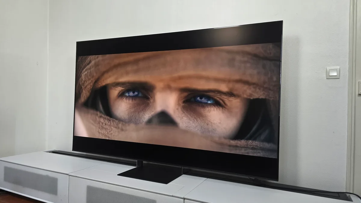 Test Sony BRAVIA 9 II : un téléviseur LCD RGB ambitieux face à l’OLED