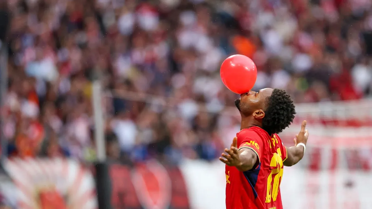 Nkunku bläst wieder - Der Ballon-Jubel ist zurück