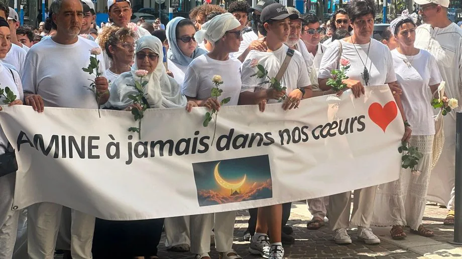 "Protégez tous vos enfants", près de 350 personnes réunies pour un hommage à Amine, tué lors d'une rixe à Montpellier