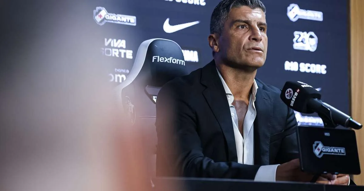 A declaração de Pedro Emanuel, do Vasco, sobre a fuga do rebaixamento